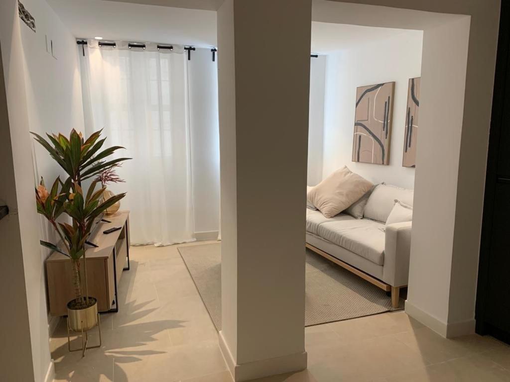 Helearon Suite Малага Екстериор снимка